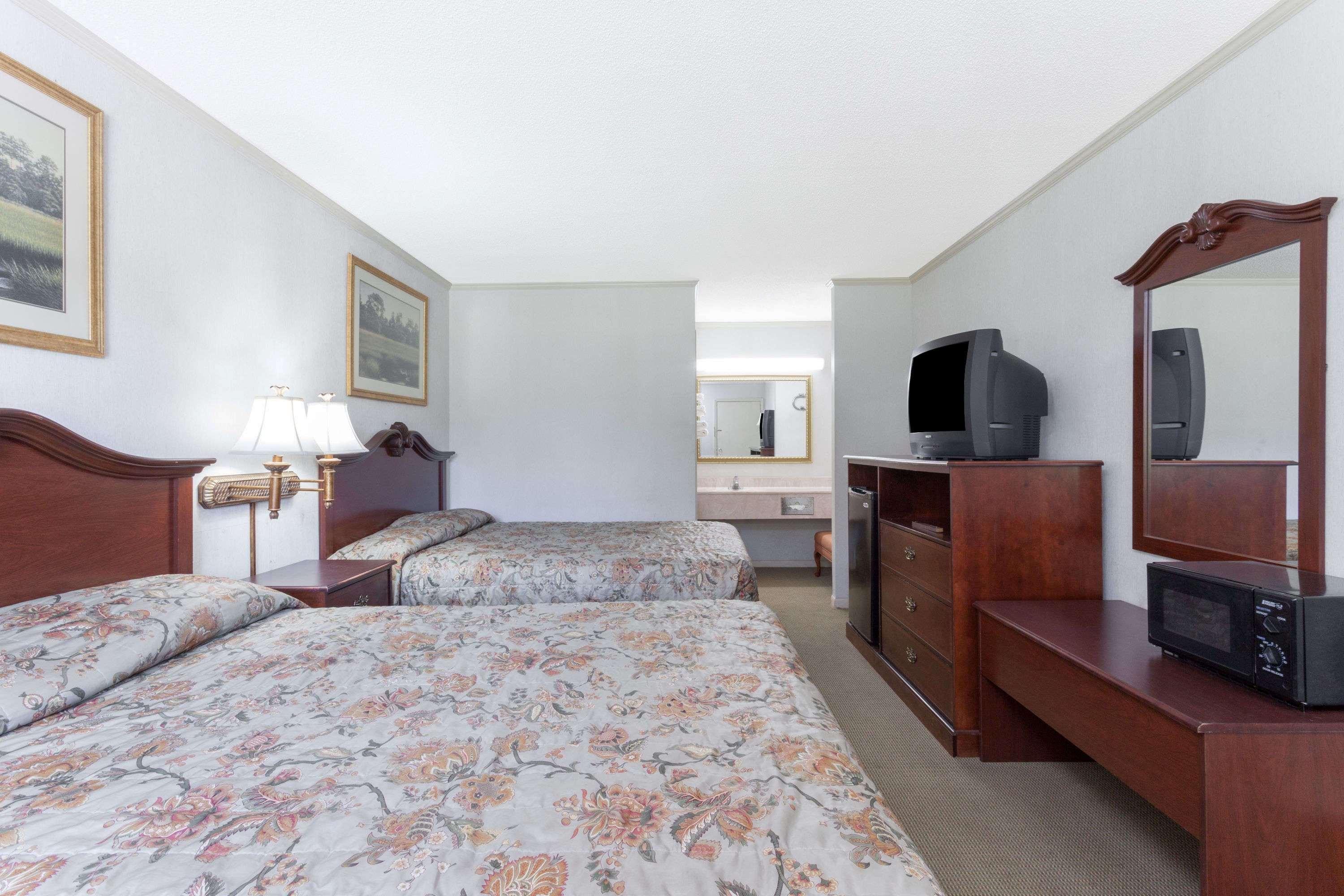 Knights Inn Point South Yemassee Bagian luar foto