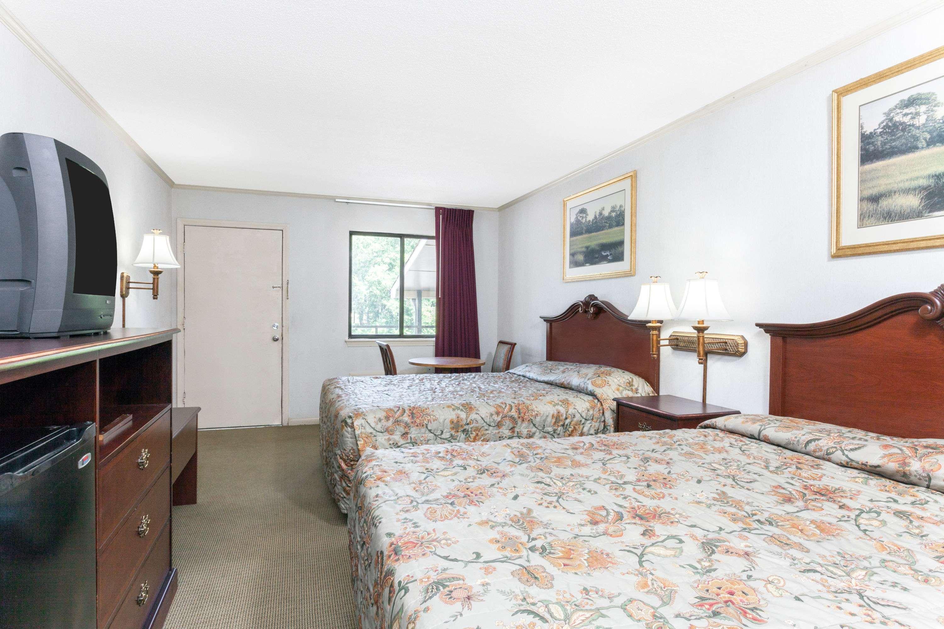 Knights Inn Point South Yemassee Bagian luar foto